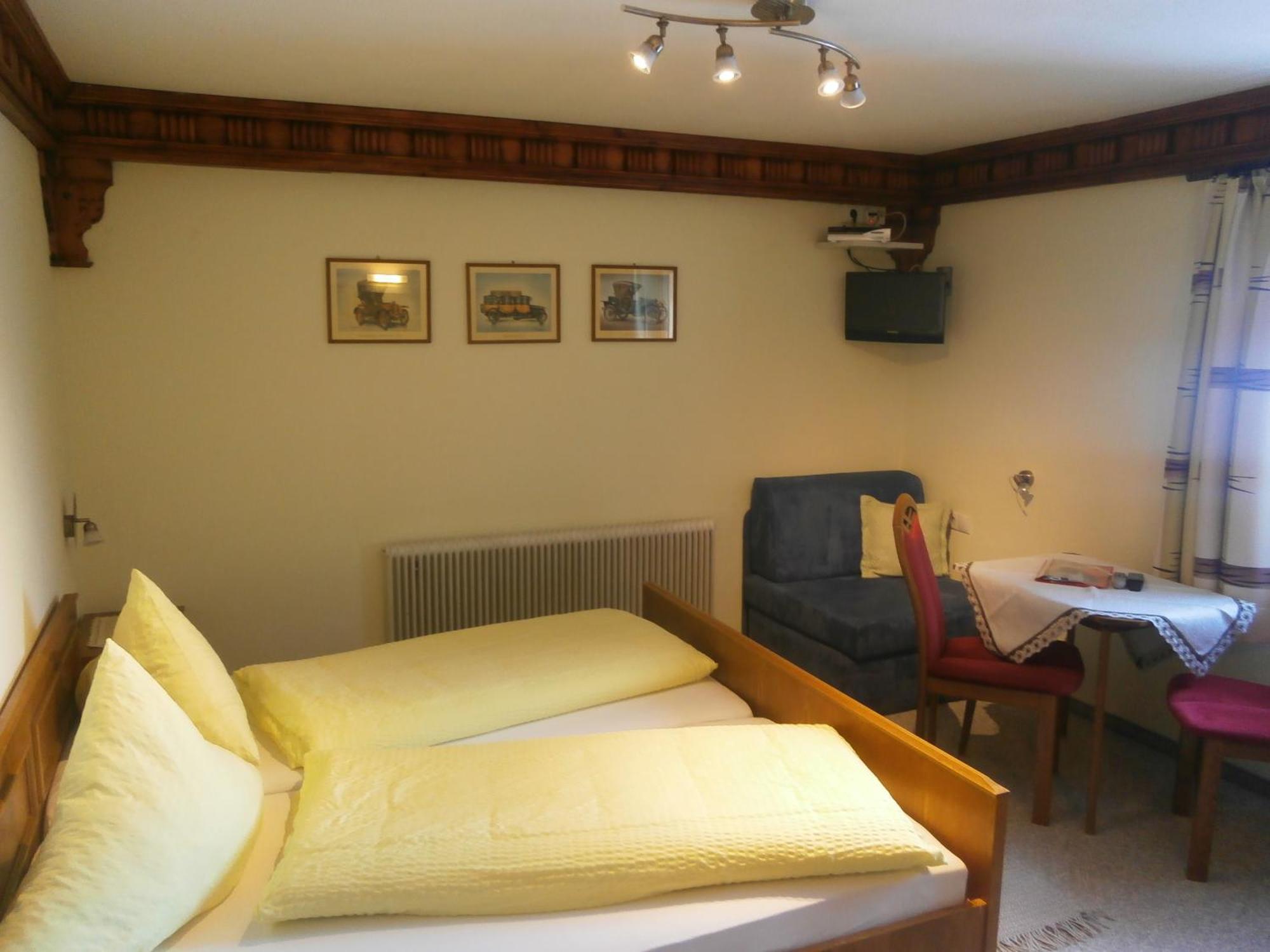 Haus Christopherus Hotel Pettneu am Arlberg Room photo